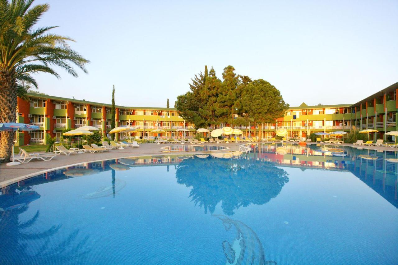 Lonicera Resort & Spa Hotel アブサルア エクステリア 写真