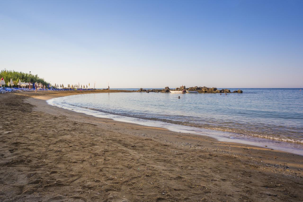 Lonicera Resort & Spa Hotel アブサルア エクステリア 写真